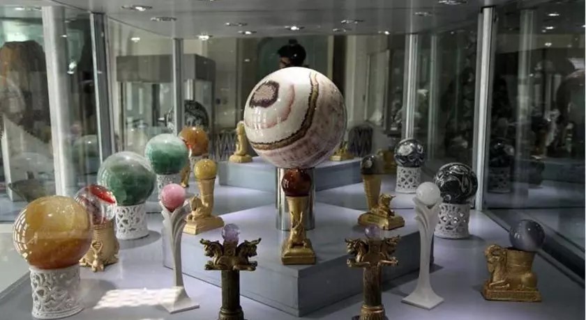 موزه دریای نور شیراز، زیبایی چشم‌نواز گوهرهای بی‌نظیر ایرانی